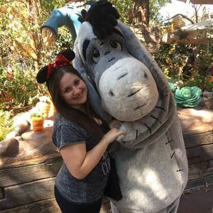 Meet your Posher, Raquel